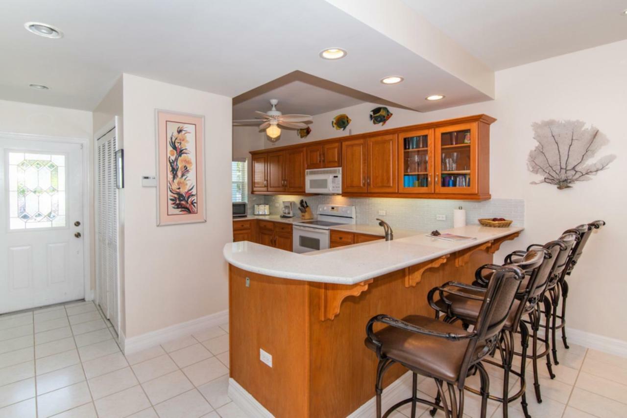 Grandview Condominiums George Town Extérieur photo